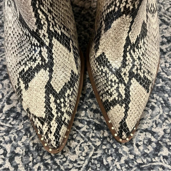 NWT SAM EDELMAN Leonia Buckle Pointed Toe Snakeskin Ankle Booties - Picture 6 of 12